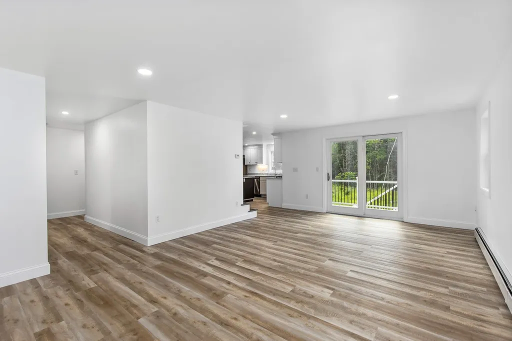 68 Thompson Mill Road Lee NH 03861
