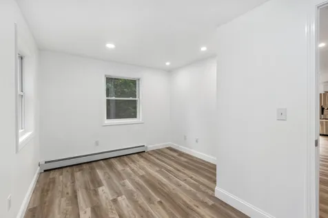 68 Thompson Mill Road Lee NH 03861
