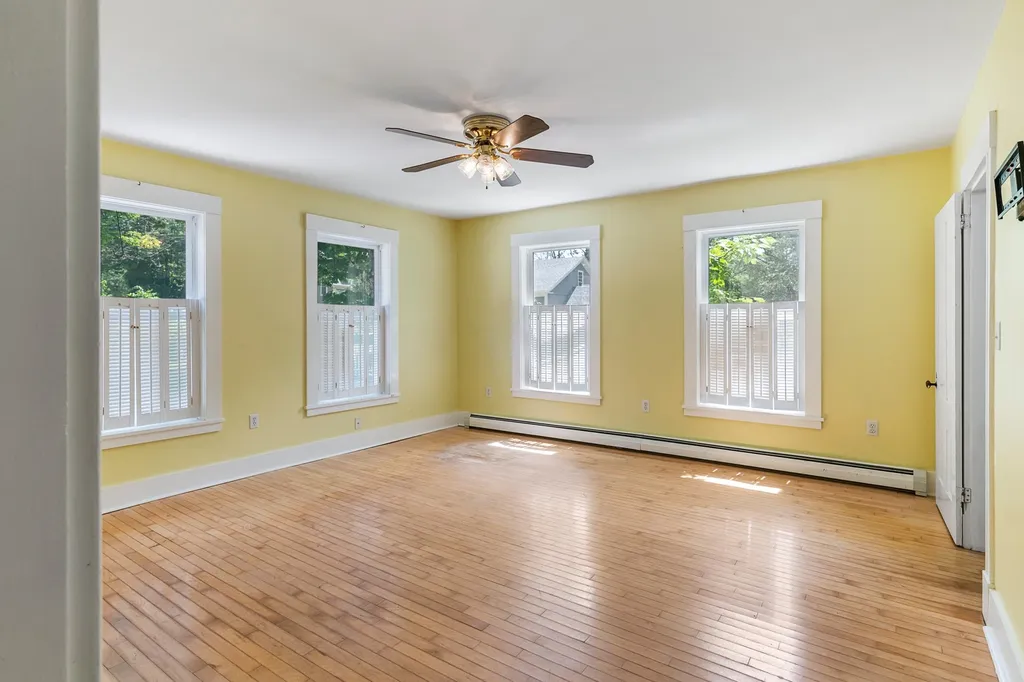 12 Old Warner Road Bradford NH 03221