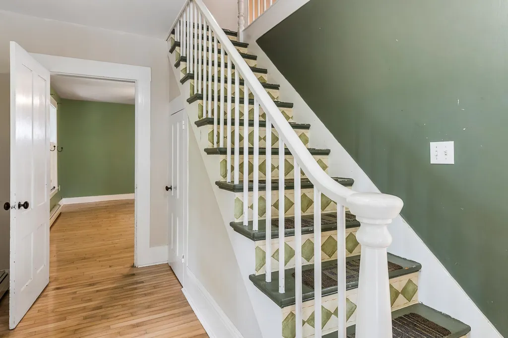 12 Old Warner Road Bradford NH 03221
