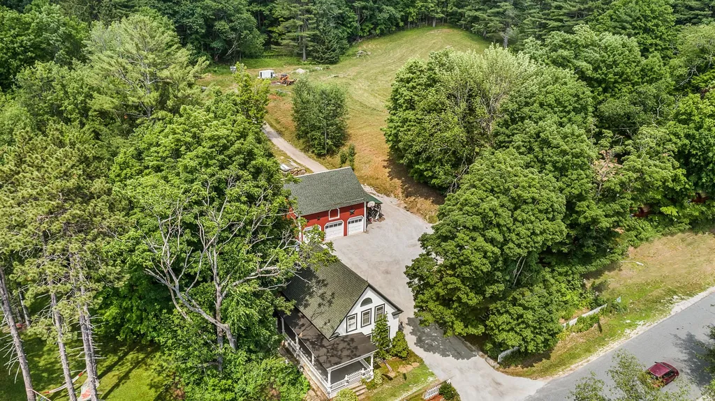 12 Old Warner Road Bradford NH 03221