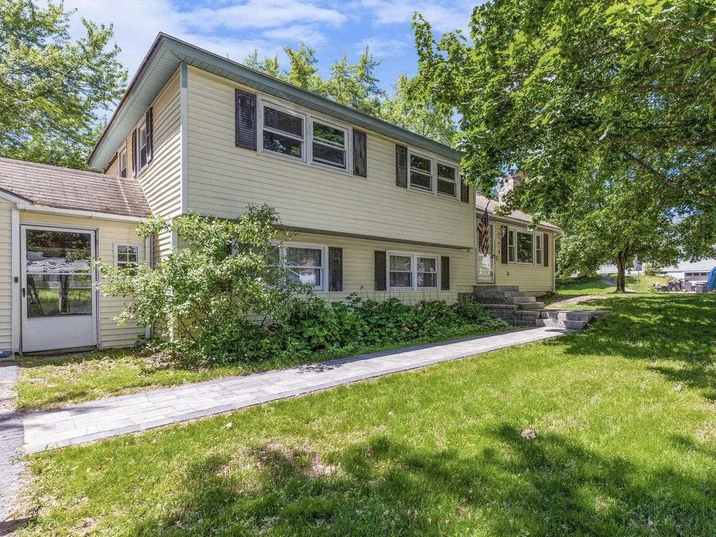 4 Jeannette Street Franklin NH 03235