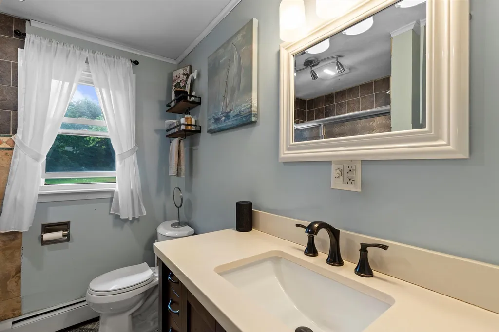 4 Jeannette Street Franklin NH 03235
