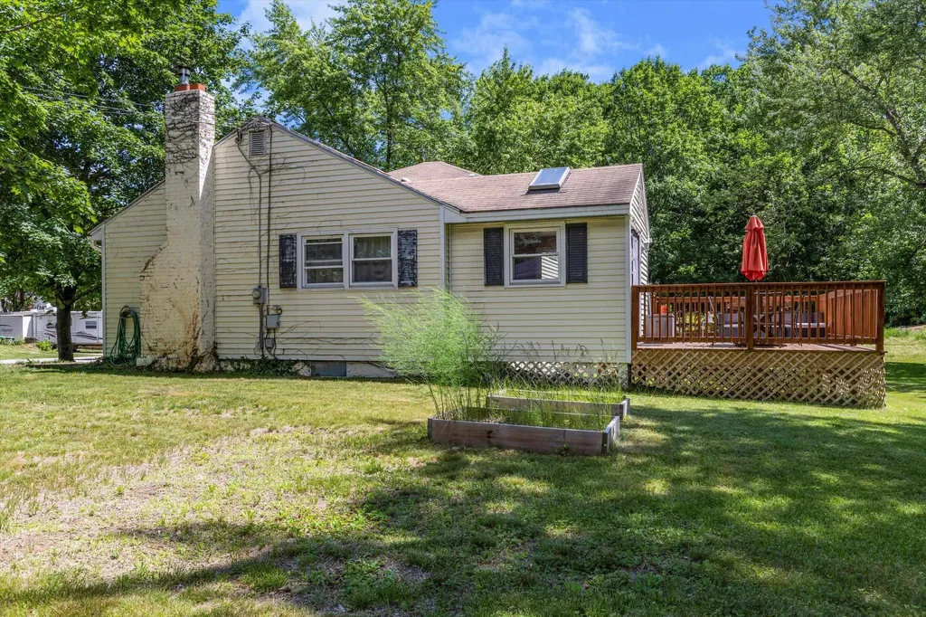 4 Jeannette Street Franklin NH 03235