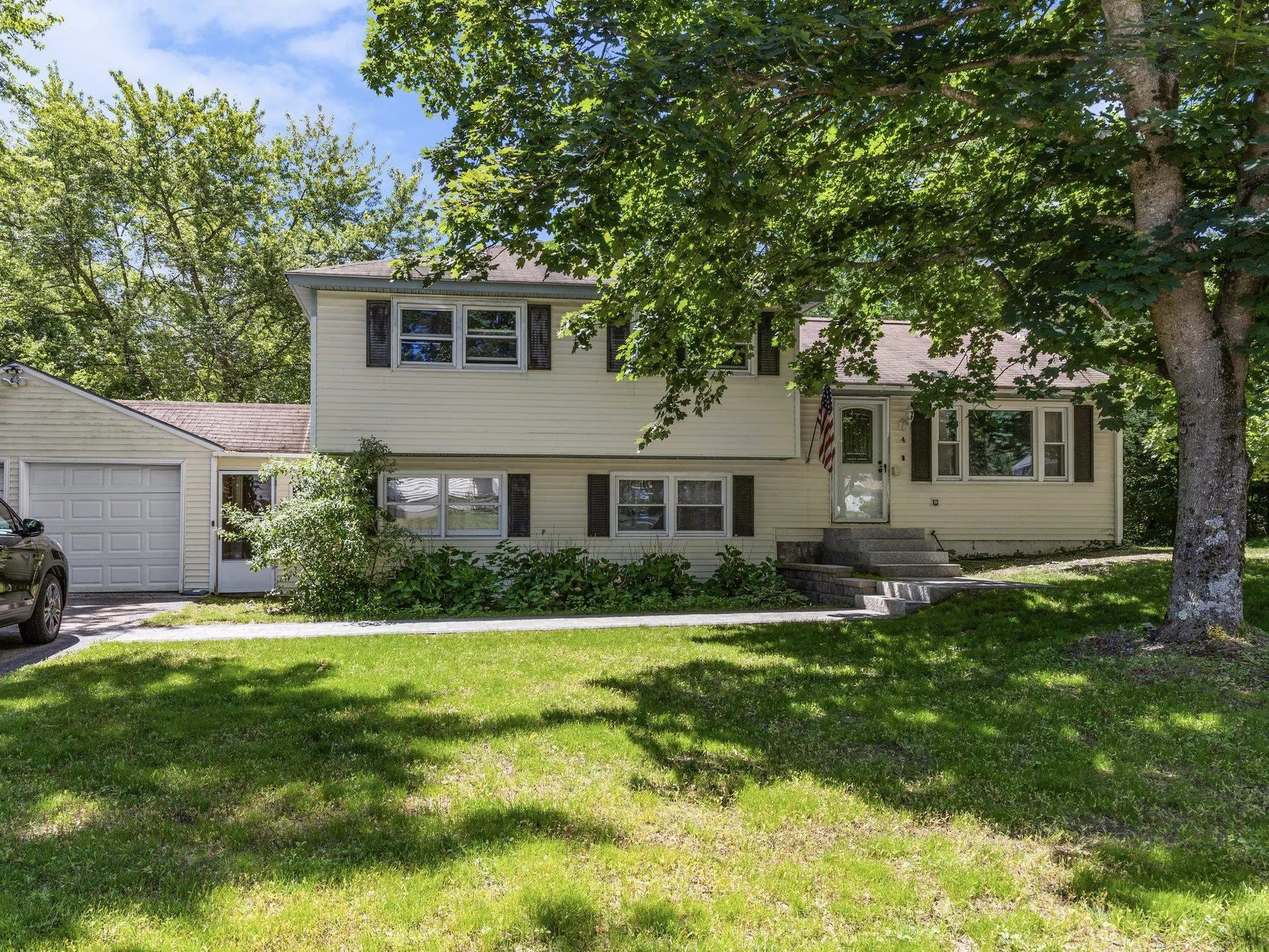 4 Jeannette Street Franklin NH 03235