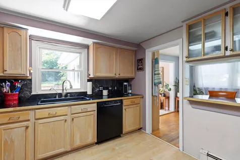 4 Jeannette Street Franklin NH 03235