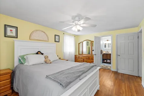 4 Jeannette Street Franklin NH 03235
