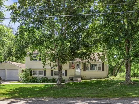 4 Jeannette Street Franklin NH 03235