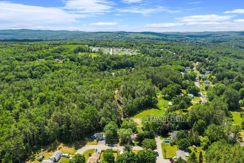 4 Jeannette Street Franklin NH 03235