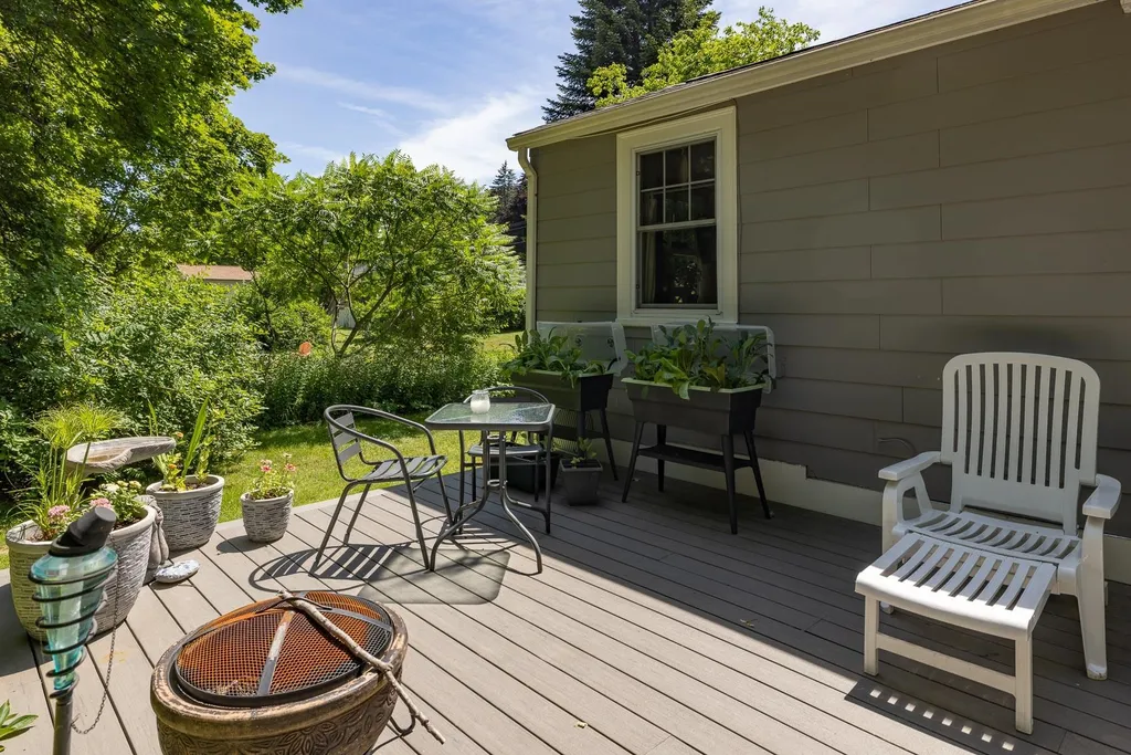 1203 Woodbury Avenue Portsmouth NH 03801