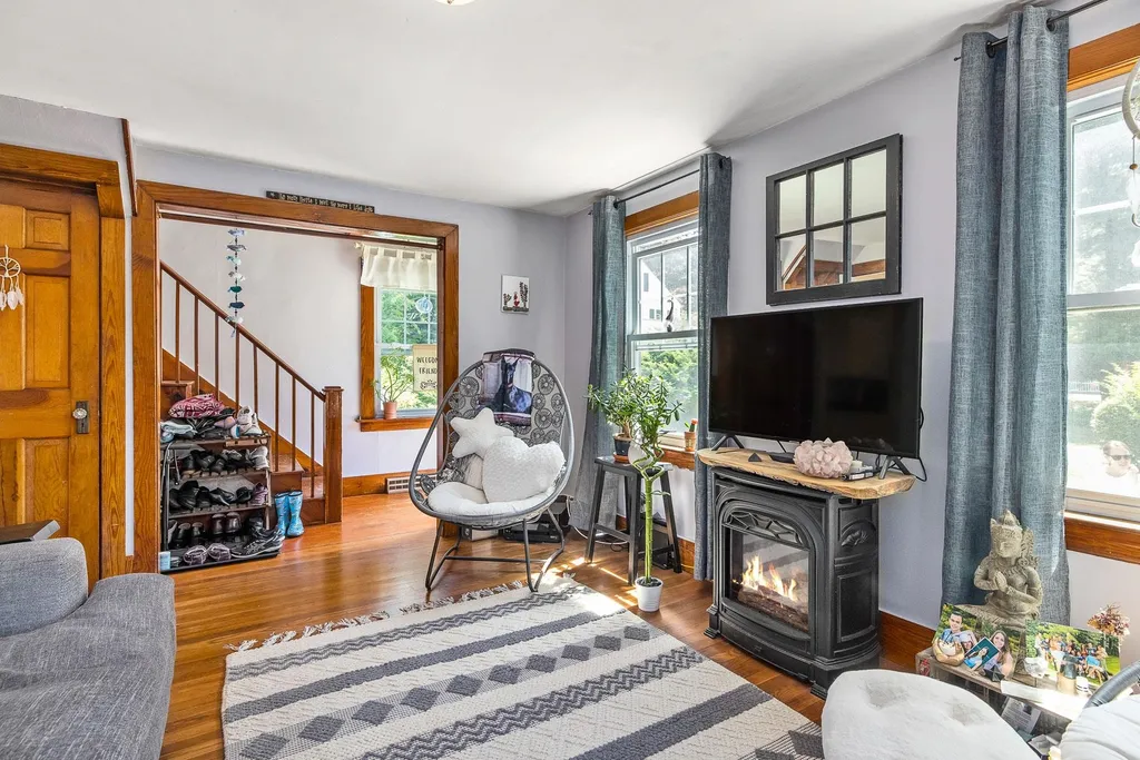1203 Woodbury Avenue Portsmouth NH 03801