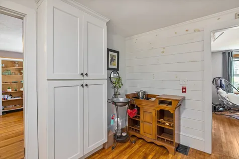 1203 Woodbury Avenue Portsmouth NH 03801