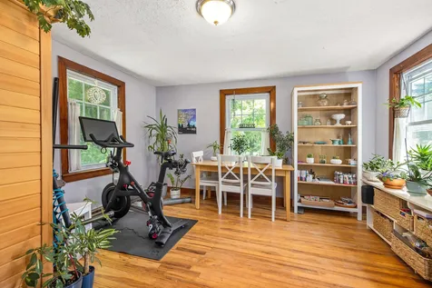 1203 Woodbury Avenue Portsmouth NH 03801