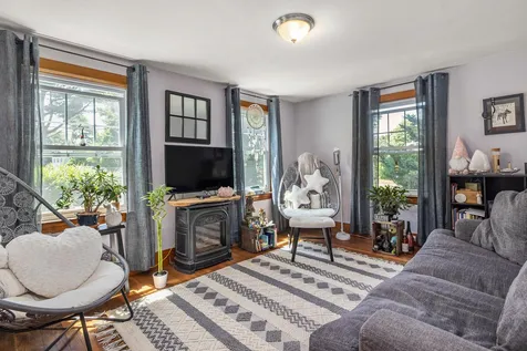 1203 Woodbury Avenue Portsmouth NH 03801