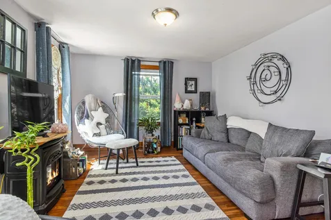 1203 Woodbury Avenue Portsmouth NH 03801
