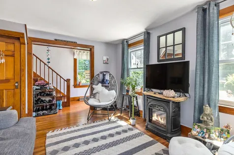 1203 Woodbury Avenue Portsmouth NH 03801