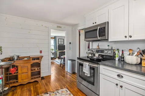 1203 Woodbury Avenue Portsmouth NH 03801