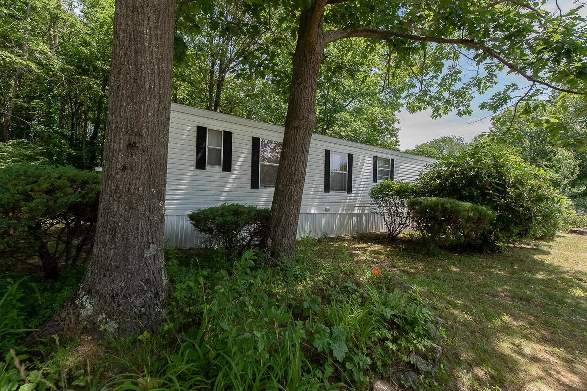 2 Fox Cross Lane Northwood NH 03261