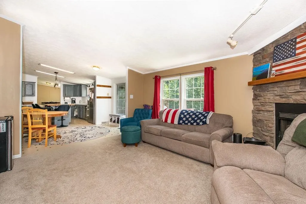 173 Lakeside Oaks Drive Barrington NH 03825