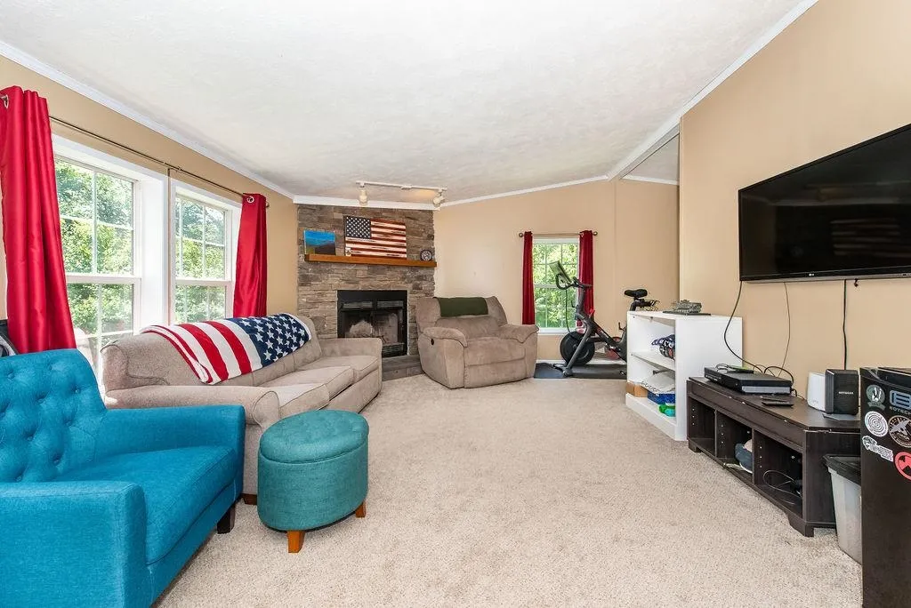 173 Lakeside Oaks Drive Barrington NH 03825