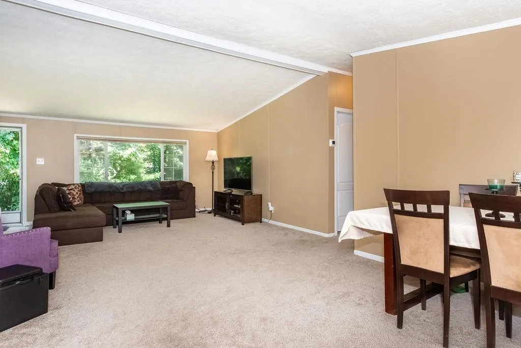 173 Lakeside Oaks Drive Barrington NH 03825