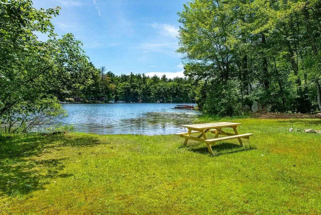 173 Lakeside Oaks Drive Barrington NH 03825