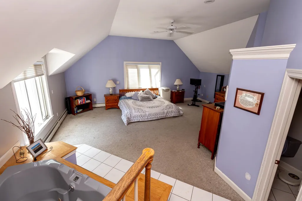 62 Alexander Road Londonderry NH 03053