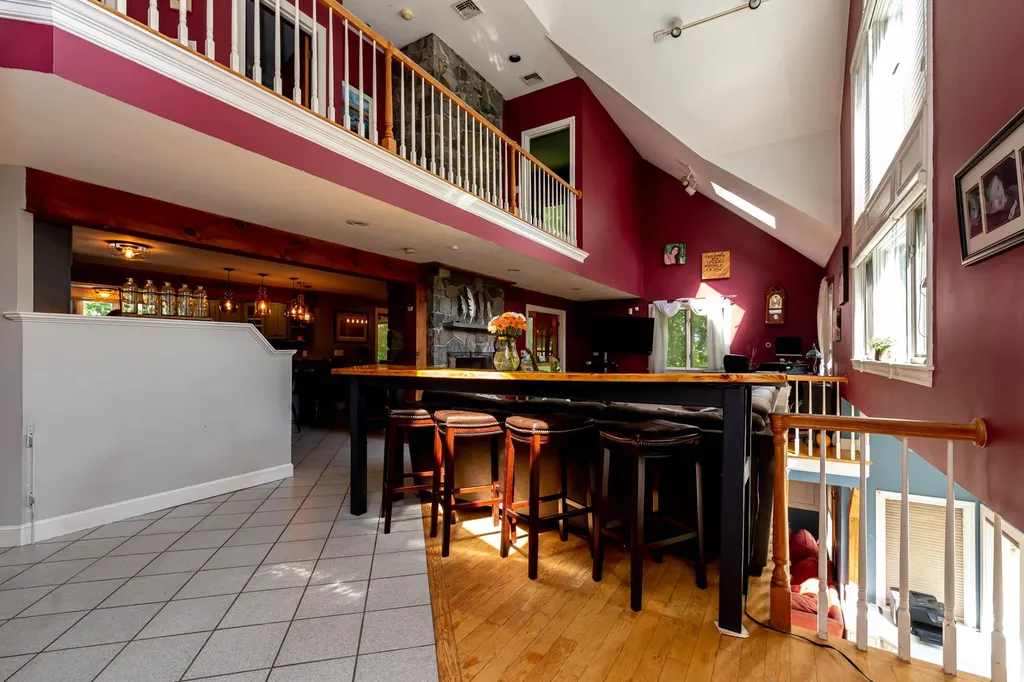 62 Alexander Road Londonderry NH 03053