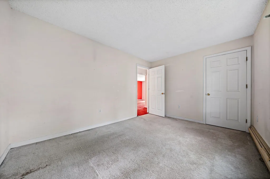 8 Northbrook Drive Manchester NH 03102