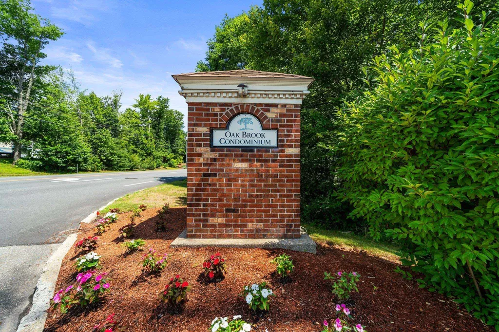 8 Northbrook Drive Manchester NH 03102