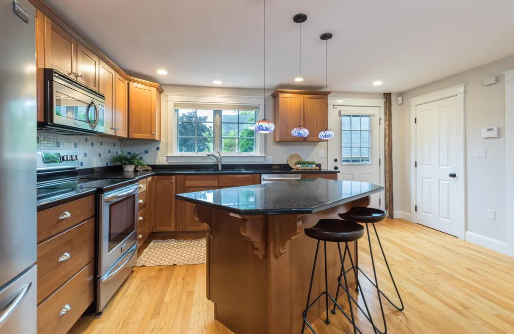 206 Dennett Street Portsmouth NH 03801