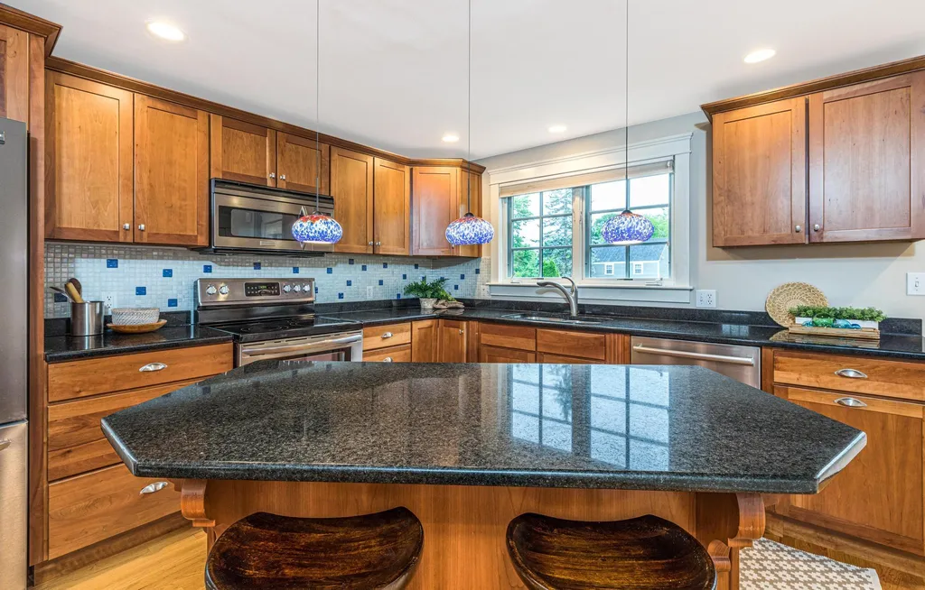 206 Dennett Street Portsmouth NH 03801