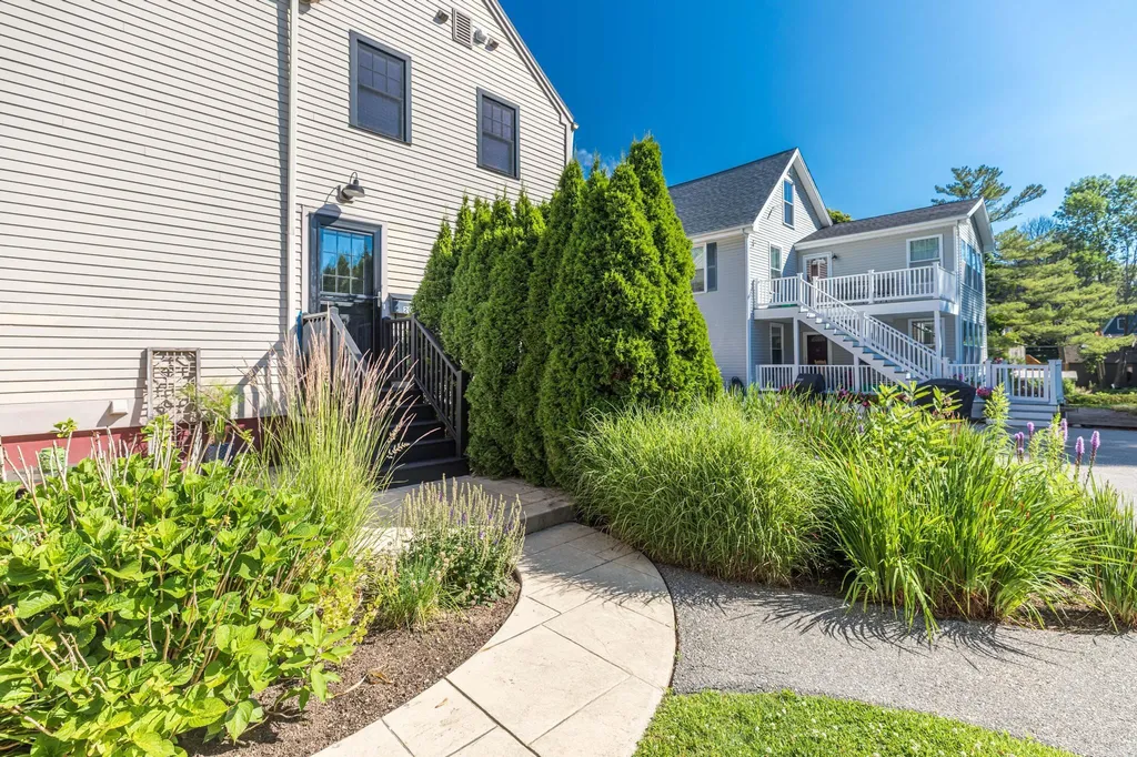 206 Dennett Street Portsmouth NH 03801