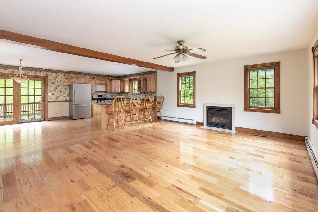 237 Pinnacle Hill Road New Hampton NH 03256
