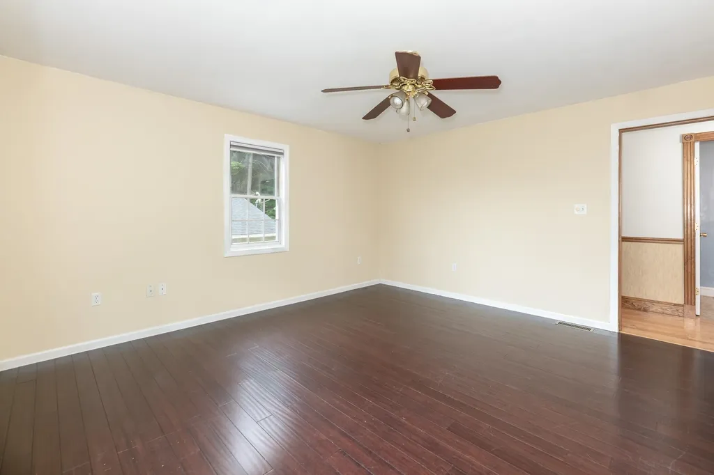 237 Pinnacle Hill Road New Hampton NH 03256