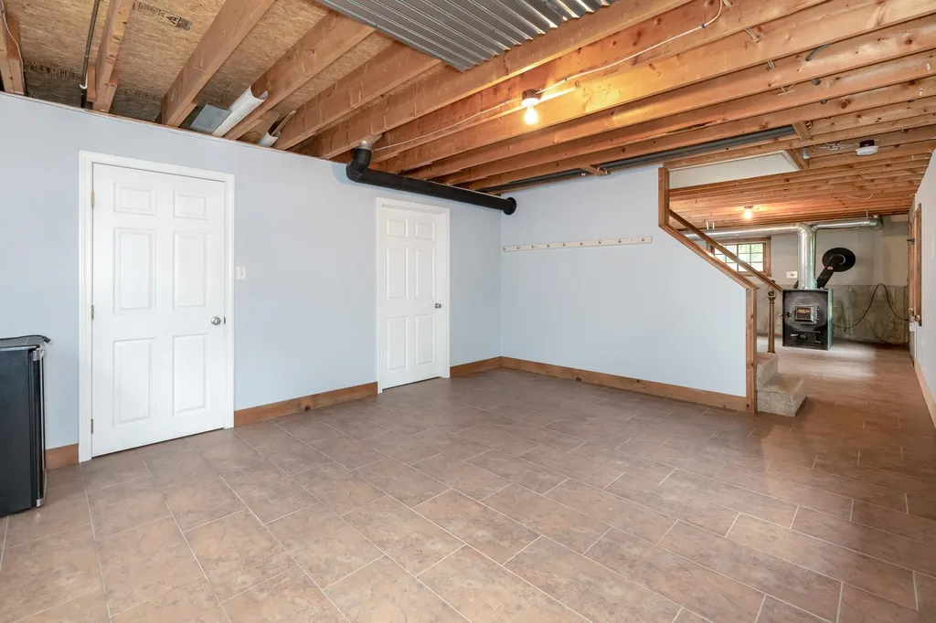 237 Pinnacle Hill Road New Hampton NH 03256