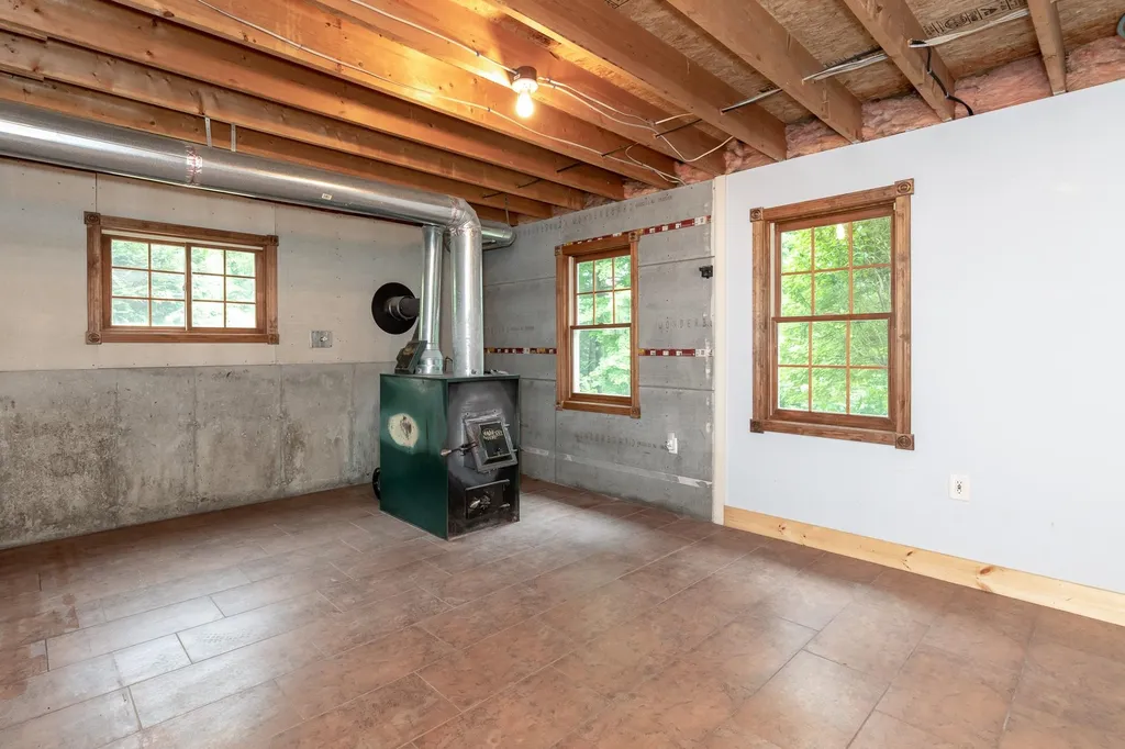 237 Pinnacle Hill Road New Hampton NH 03256