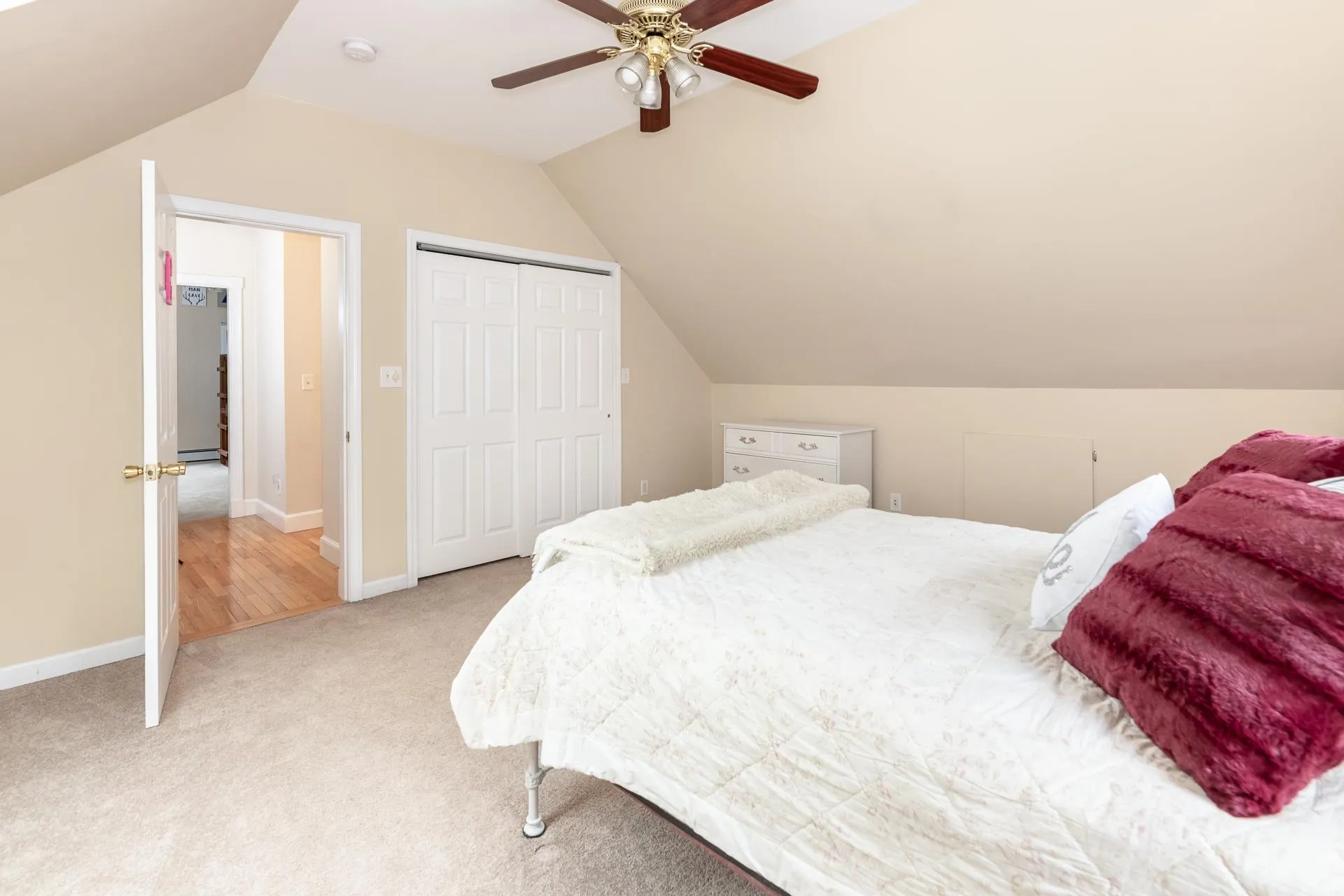 237 Pinnacle Hill Road New Hampton NH 03256