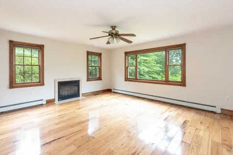 237 Pinnacle Hill Road New Hampton NH 03256