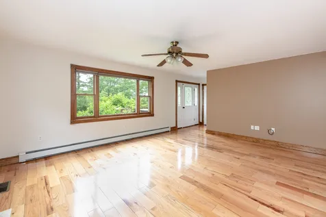 237 Pinnacle Hill Road New Hampton NH 03256