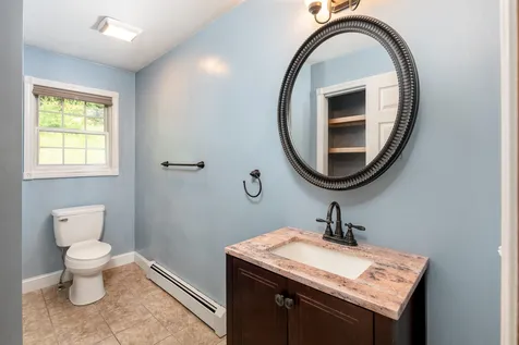 237 Pinnacle Hill Road New Hampton NH 03256