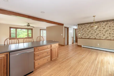 237 Pinnacle Hill Road New Hampton NH 03256