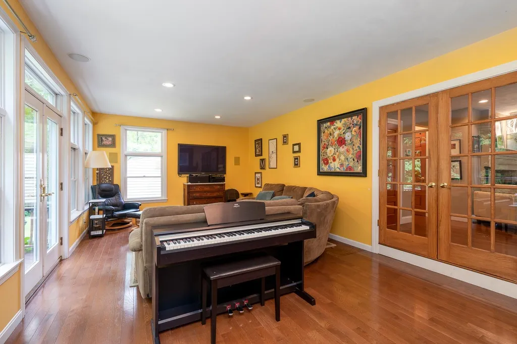 6 Rocky Lane Durham NH 03824