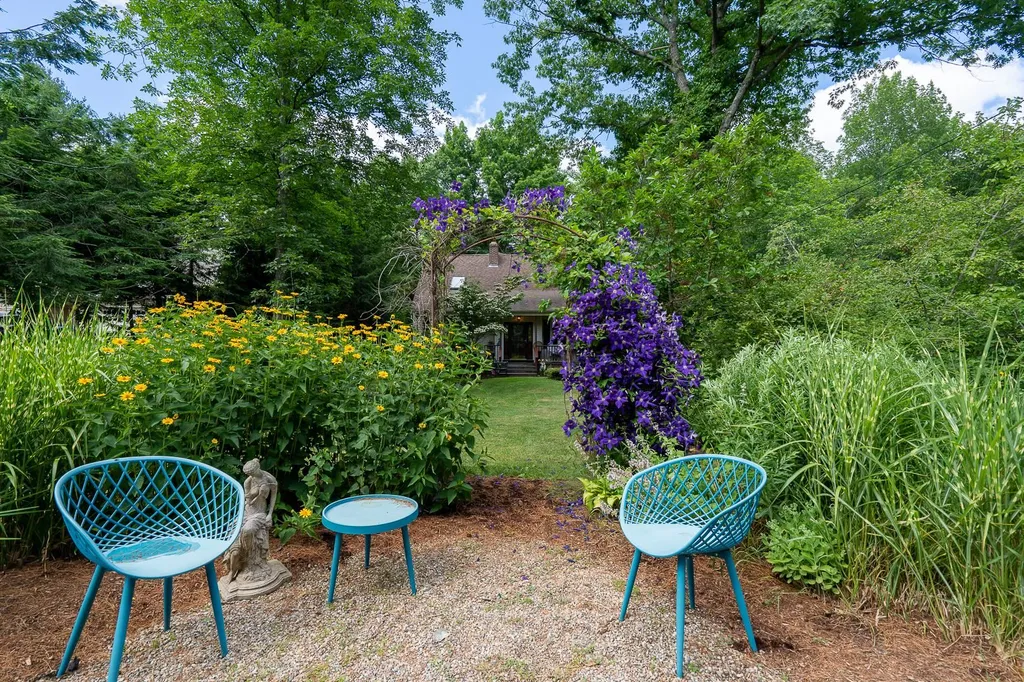 6 Rocky Lane Durham NH 03824