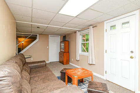 6 Woodcrest Drive Hooksett NH 03106