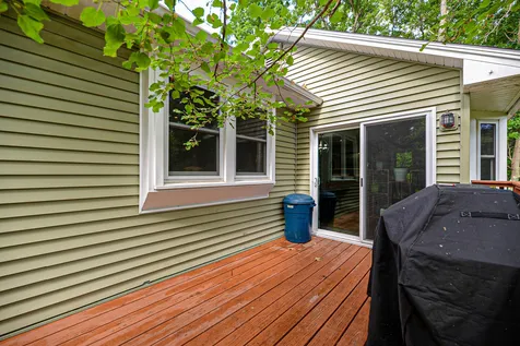 6 Woodcrest Drive Hooksett NH 03106