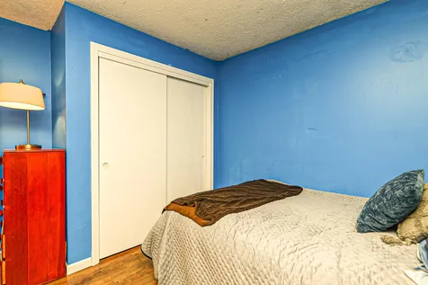 6 Woodcrest Drive Hooksett NH 03106