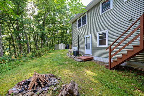 6 Woodcrest Drive Hooksett NH 03106