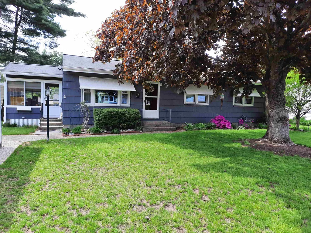 9 Kerry Lane Nashua NH 03062