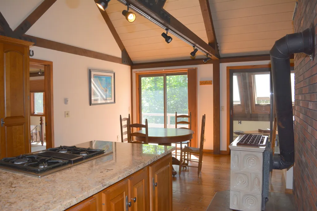 4 Anderson Pond Road Grantham NH 03753